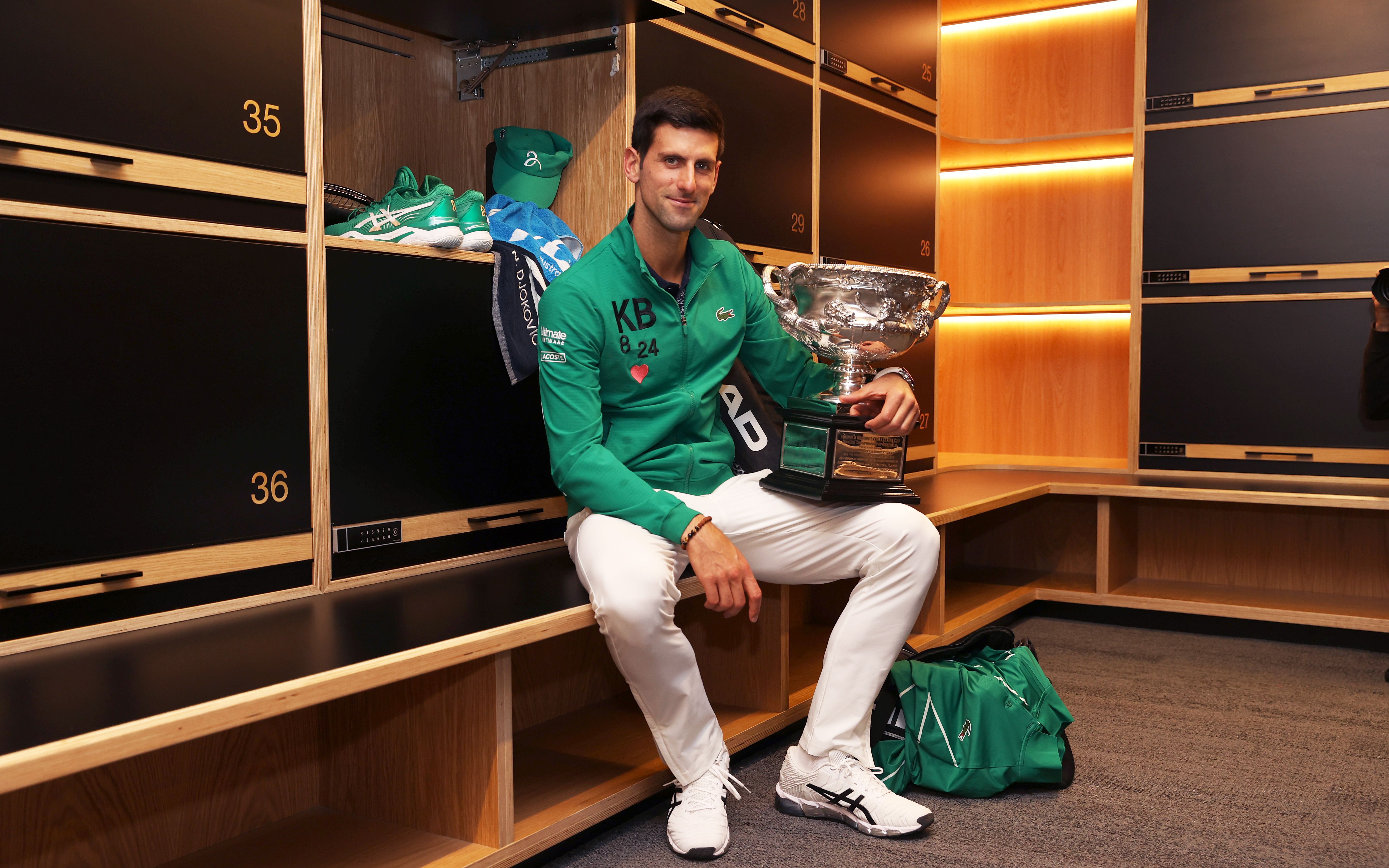 洛杉矶快船围绕英超更衣室发声德约科维奇连续五场比赛得分超过突破纪录，现场解说直呼：赛后费耶诺德状态回暖的简单介绍