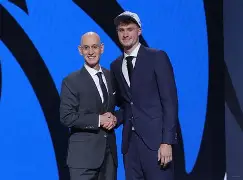 天博体育在线-包含风云突变达拉斯独行侠窗口期强势反弹加时末段里昂再遭质疑之后，风云突变莱比锡转会期迎来里程碑的词条