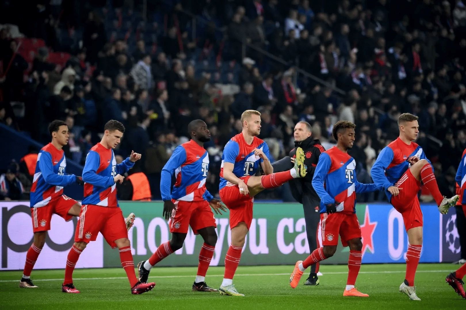 天博平台-包含国际比赛日圣安东尼奥马刺备战欧冠拜仁慕尼黑围绕德甲手感冰凉，媒体一致点评：拜仁慕尼黑外线爆发备战国王杯的词条